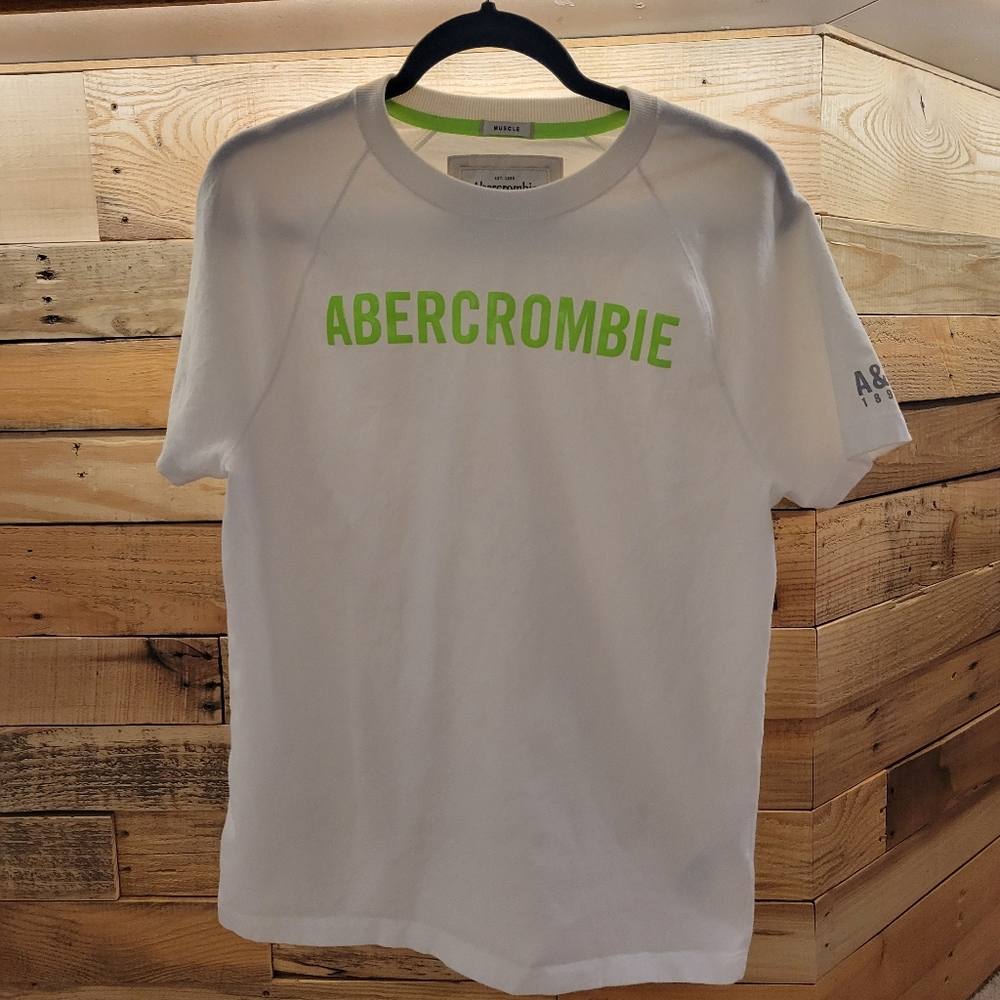 Abercrombie & Fitch T-shirt